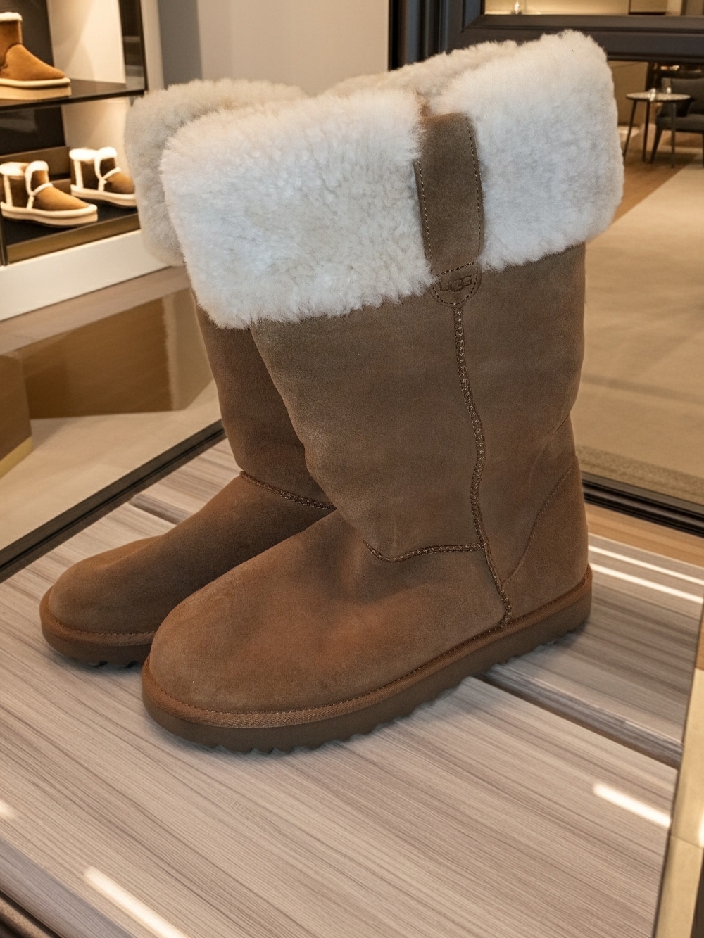 UGG Women's Suhenny Tall Winter Shearling Lined Boots - Chestnut SZ 11